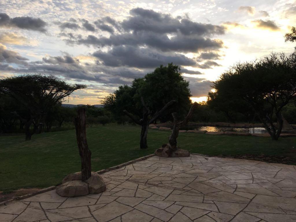 63 On Nyala, Lodge Venue & Conference Pyramid ภายนอก รูปภาพ