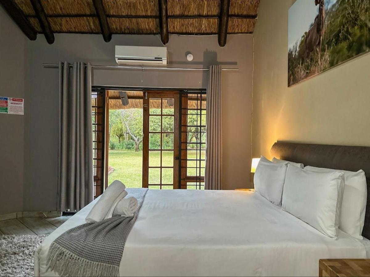63 On Nyala, Lodge Venue & Conference Pyramid ภายนอก รูปภาพ
